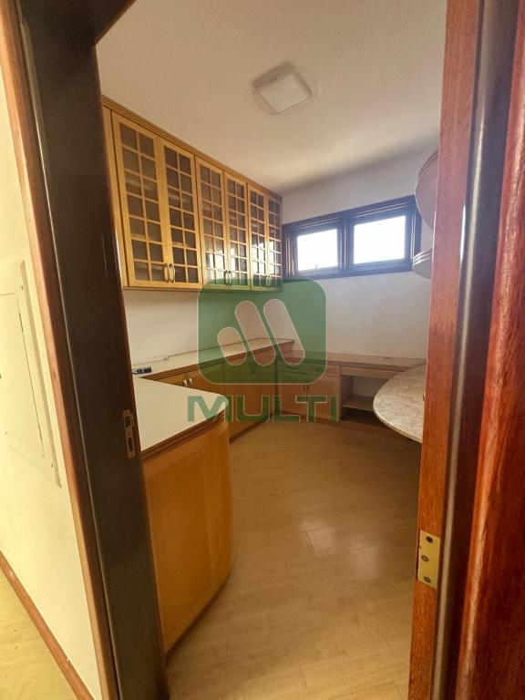 Casa à venda com 5 quartos, 400m² - Foto 19