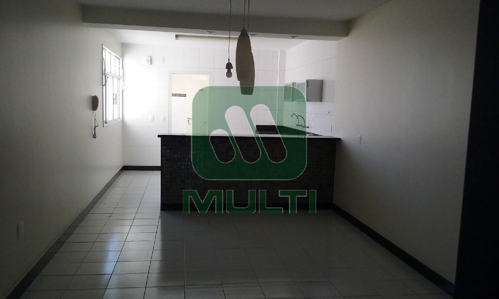 Apartamento à venda com 3 quartos, 189m² - Foto 7