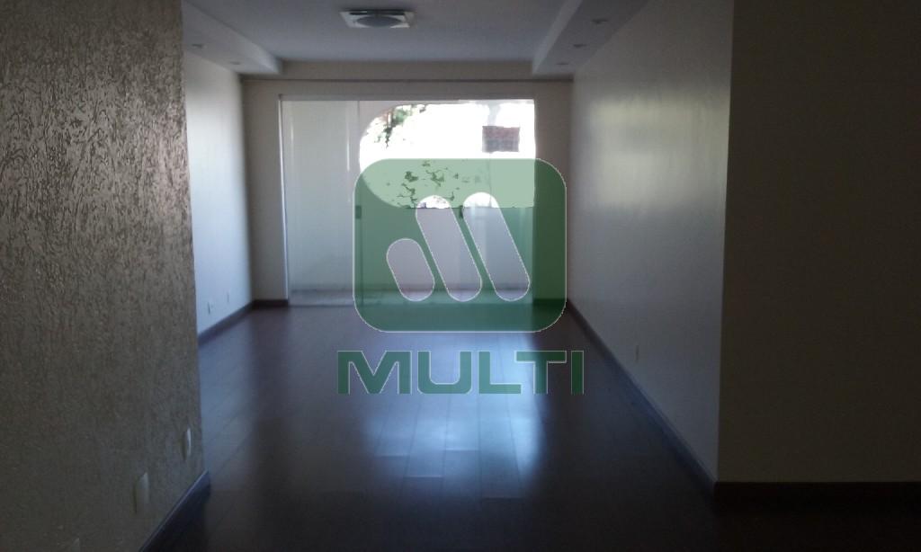 Apartamento à venda com 3 quartos, 189m² - Foto 8