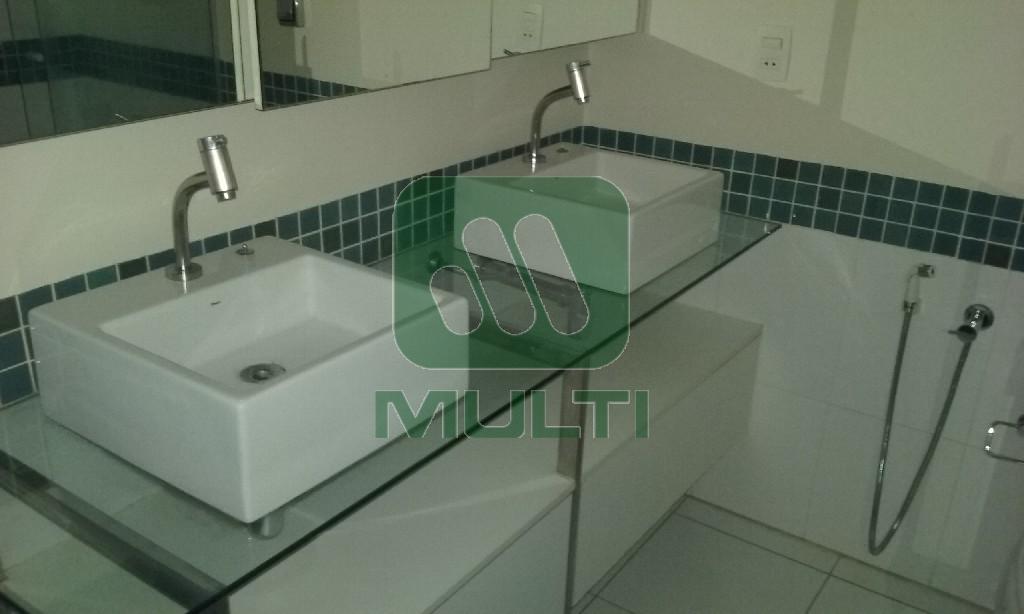 Apartamento à venda com 3 quartos, 189m² - Foto 10