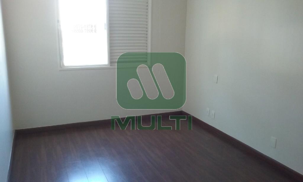 Apartamento à venda com 3 quartos, 189m² - Foto 11