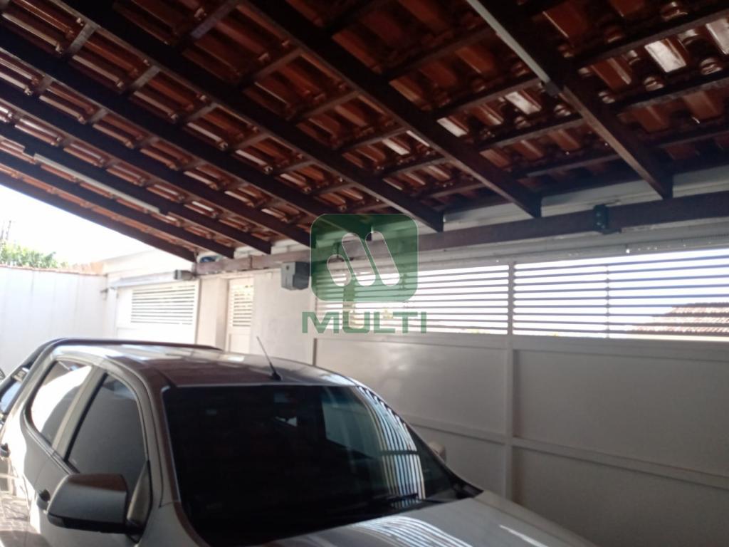 Casa à venda com 3 quartos, 300m² - Foto 18