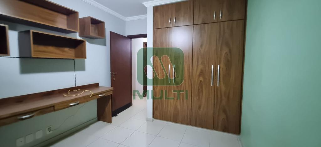 Apartamento à venda com 3 quartos, 160m² - Foto 13