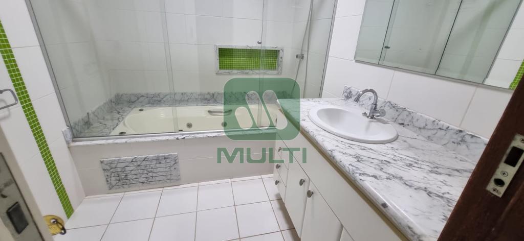 Apartamento à venda com 3 quartos, 160m² - Foto 19