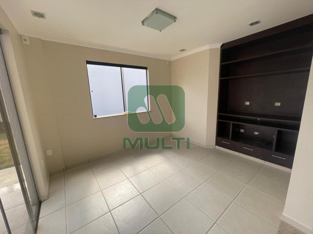 Casa à venda com 4 quartos, 370m² - Foto 15