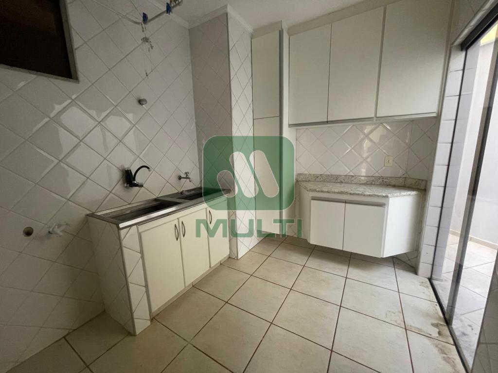 Casa à venda com 4 quartos, 370m² - Foto 24