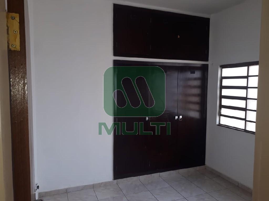 Casa à venda com 5 quartos, 250m² - Foto 12