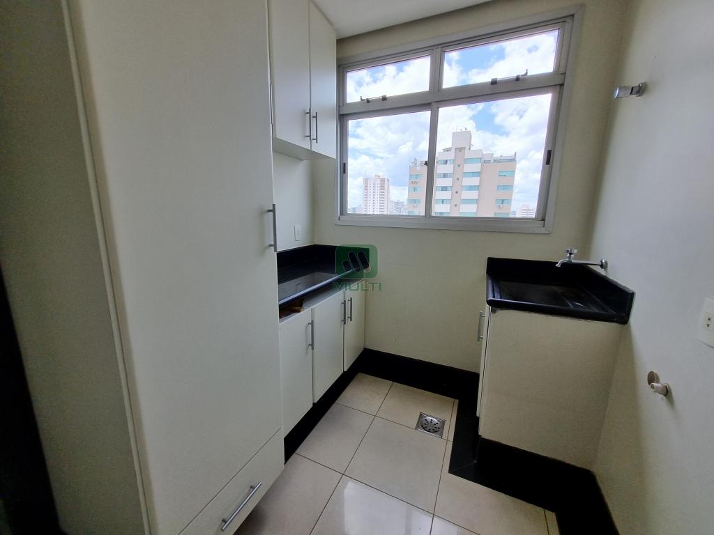 Apartamento à venda com 2 quartos, 107m² - Foto 5