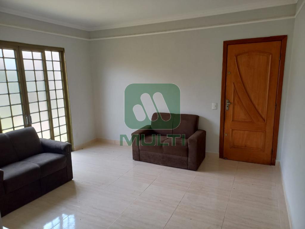 Casa à venda com 6 quartos, 309m² - Foto 5