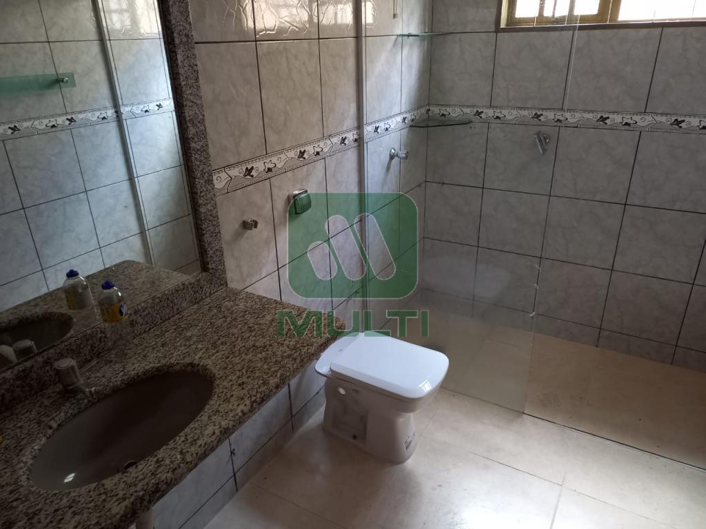 Casa à venda com 6 quartos, 309m² - Foto 13