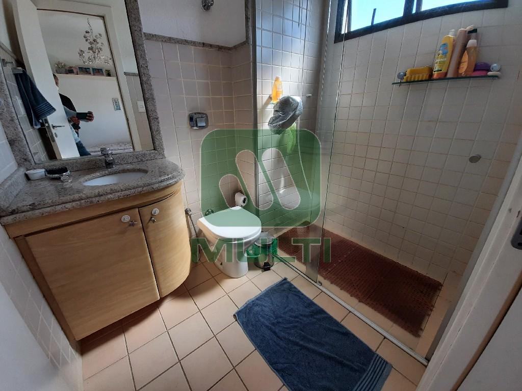 Apartamento à venda com 3 quartos, 140m² - Foto 9