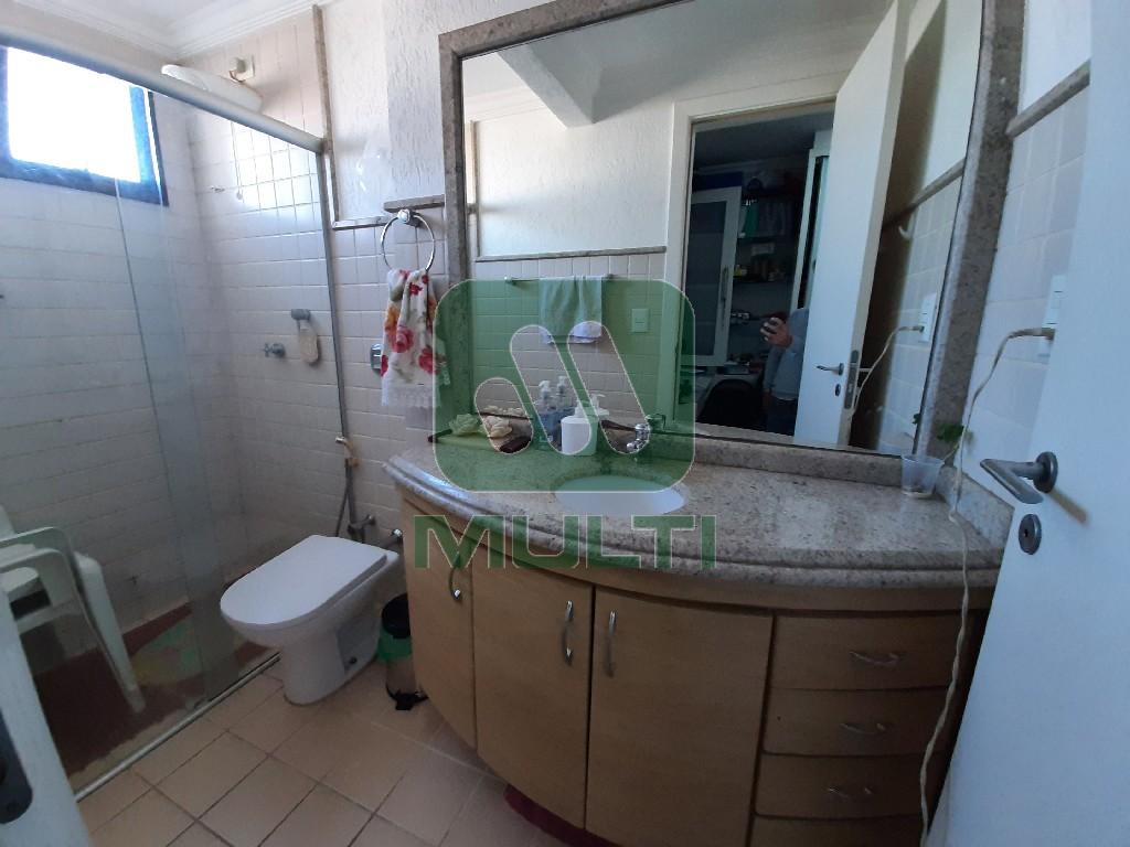 Apartamento à venda com 3 quartos, 140m² - Foto 14