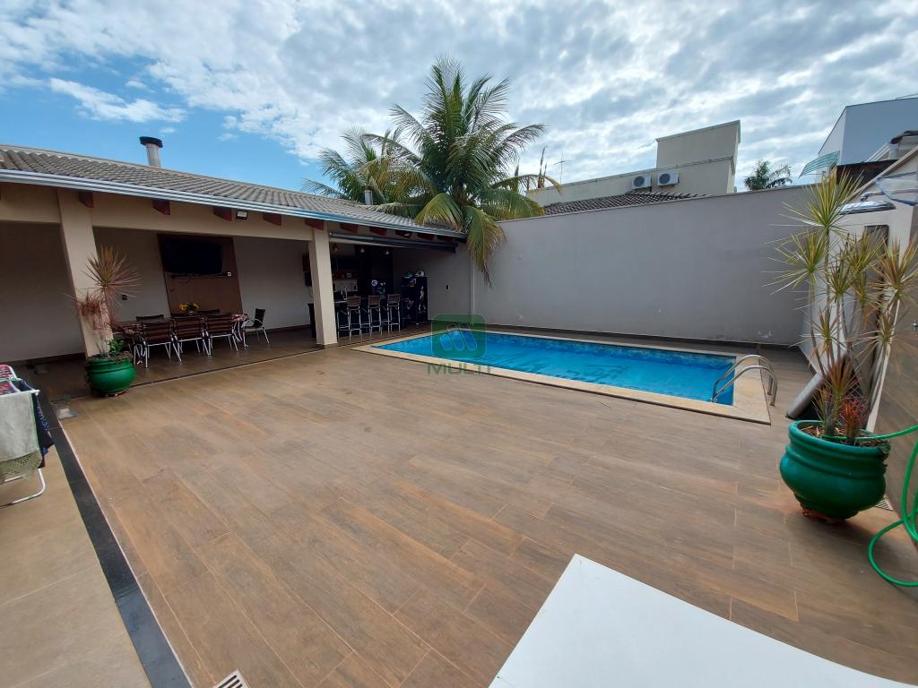 Casa de Condomínio à venda com 3 quartos, 239m² - Foto 20