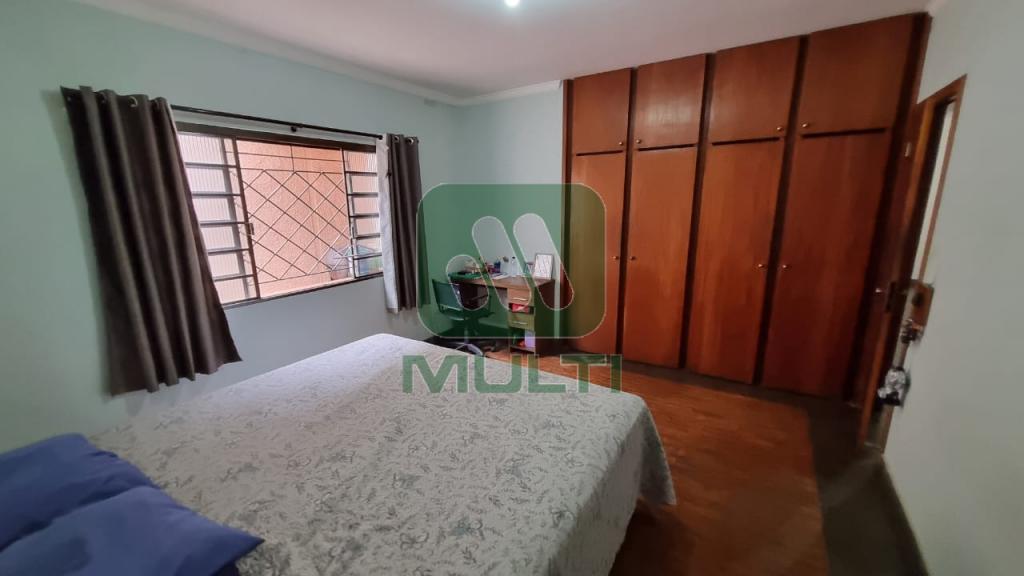 Casa à venda com 3 quartos, 280m² - Foto 6