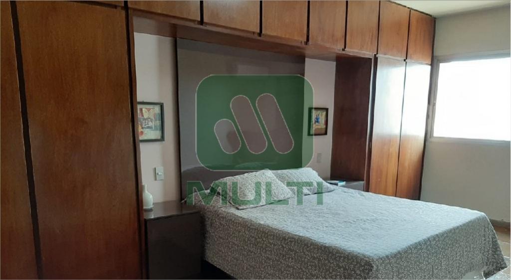 Apartamento à venda com 4 quartos, 230m² - Foto 9