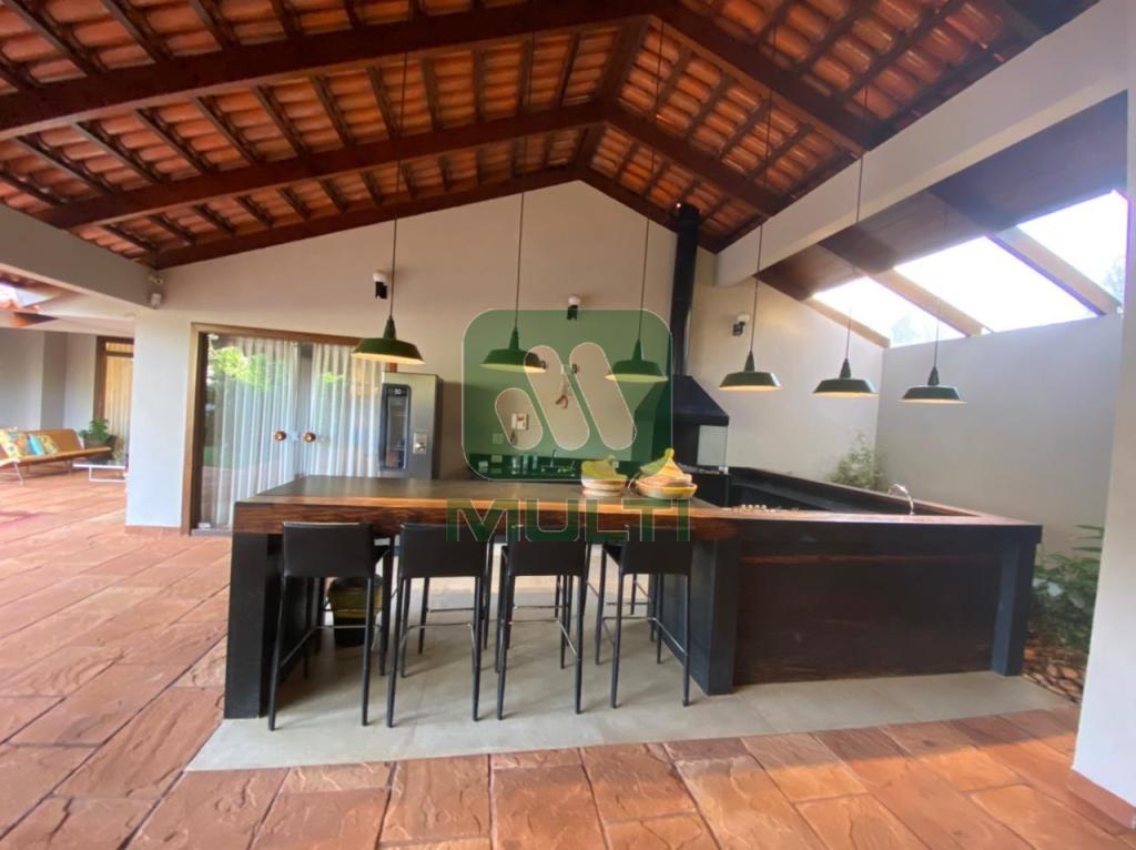 Casa à venda com 3 quartos, 554m² - Foto 10