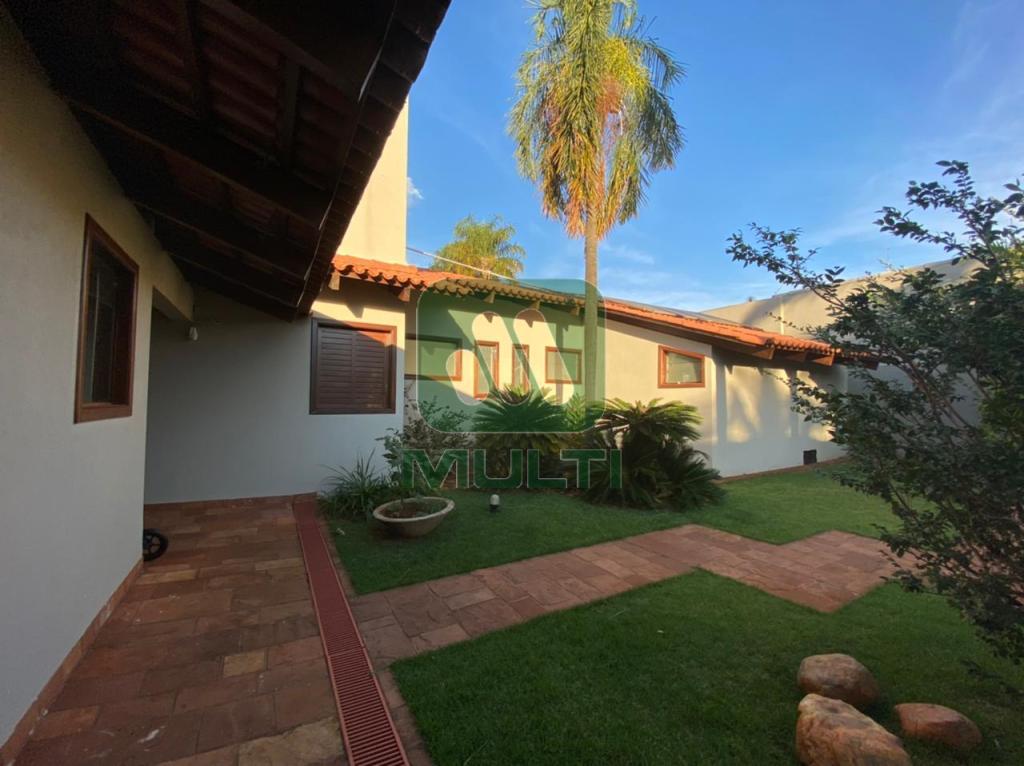 Casa à venda com 3 quartos, 554m² - Foto 27