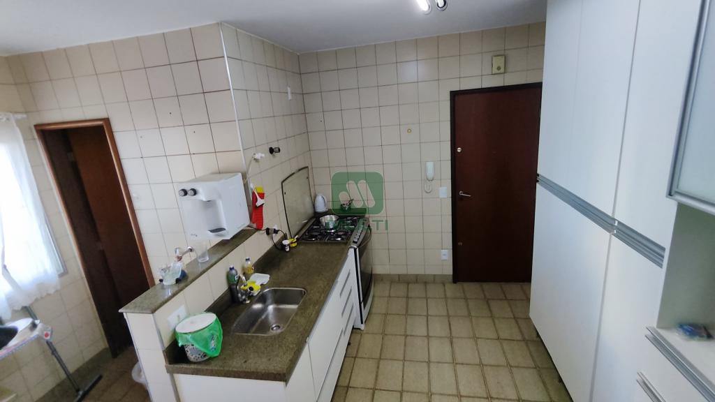 Apartamento à venda com 4 quartos, 130m² - Foto 5