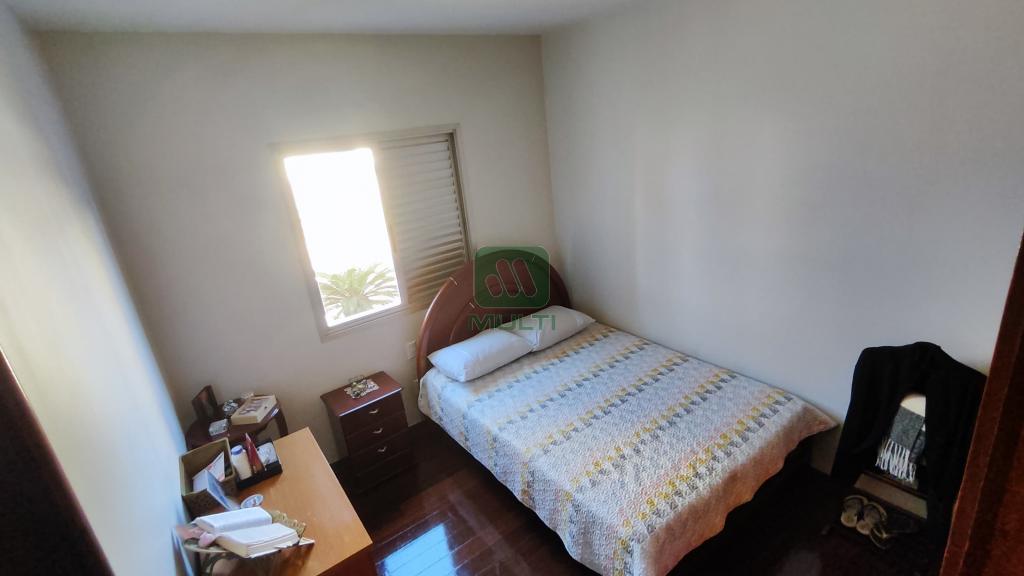 Apartamento à venda com 4 quartos, 130m² - Foto 12