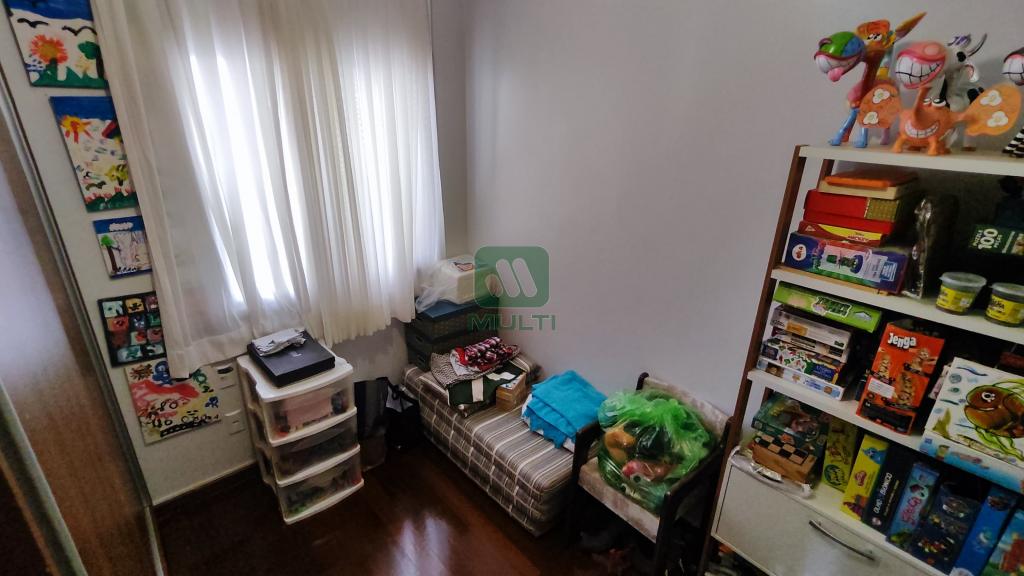 Apartamento à venda com 4 quartos, 130m² - Foto 18