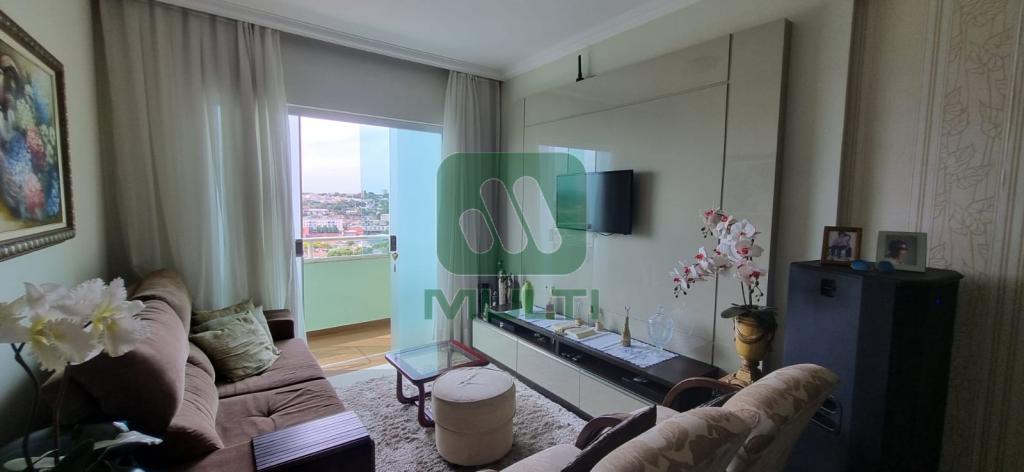 Apartamento à venda com 3 quartos, 76m² - Foto 4