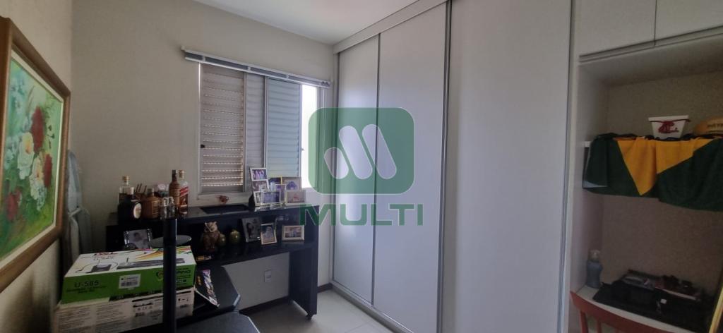 Apartamento à venda com 3 quartos, 76m² - Foto 9