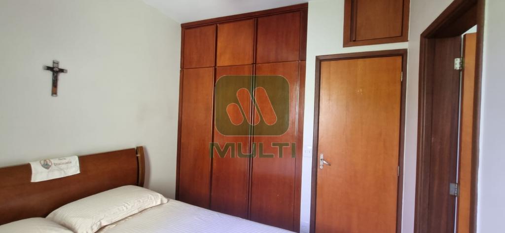 Apartamento à venda com 3 quartos, 76m² - Foto 11