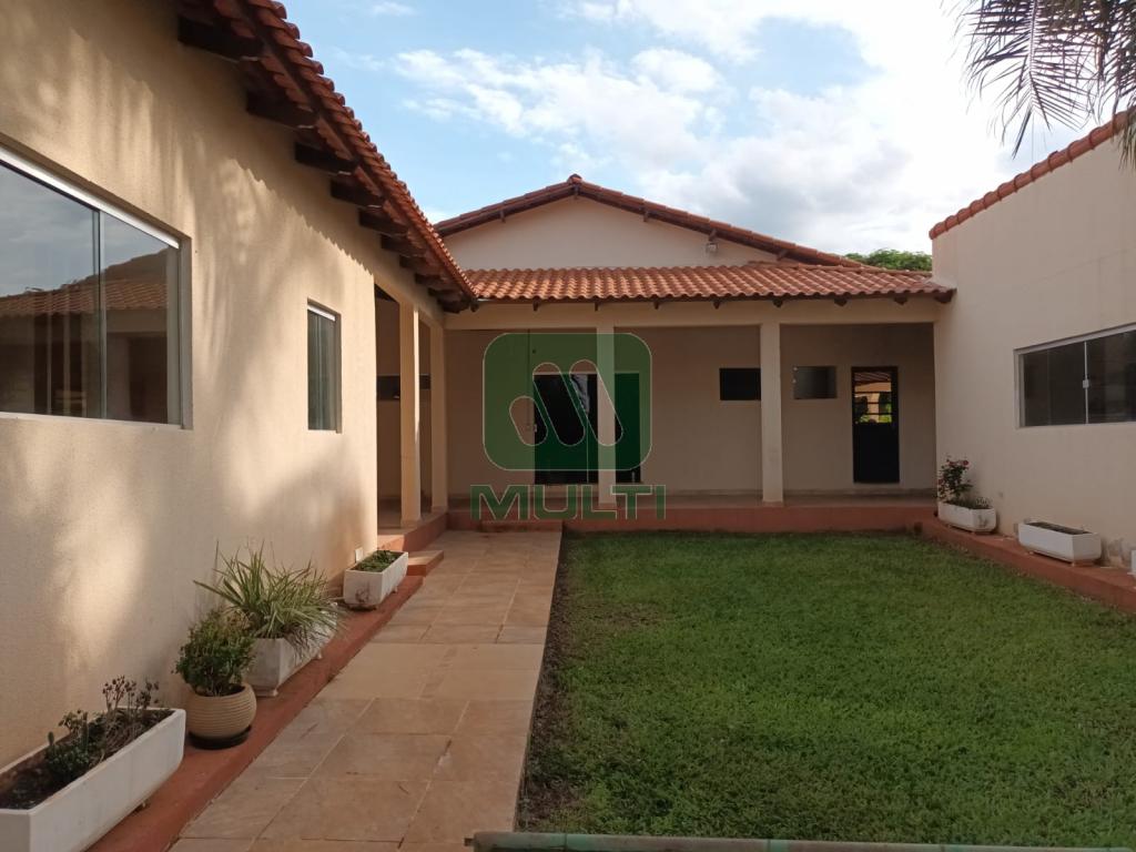 Fazenda à venda com 3 quartos, 652m² - Foto 42