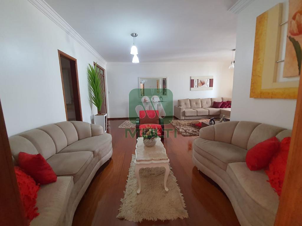 Apartamento à venda com 3 quartos, 153m² - Foto 3