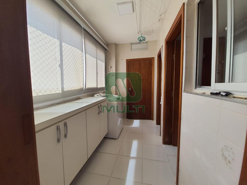 Apartamento à venda com 3 quartos, 153m² - Foto 16