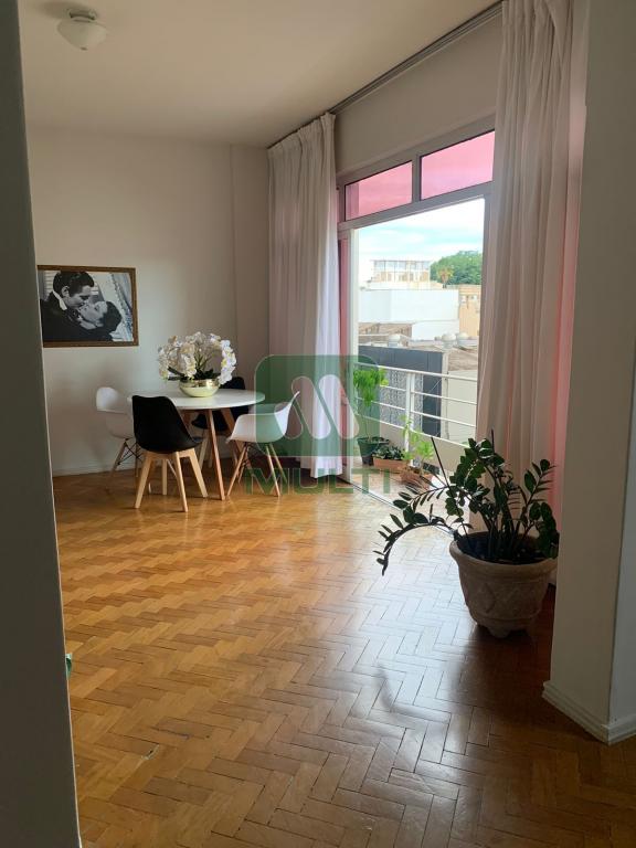 Apartamento à venda com 3 quartos, 155m² - Foto 1