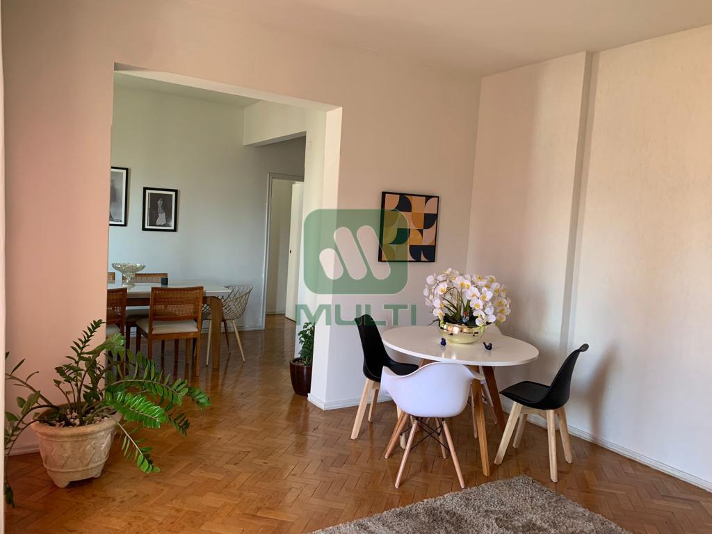 Apartamento à venda com 3 quartos, 155m² - Foto 5