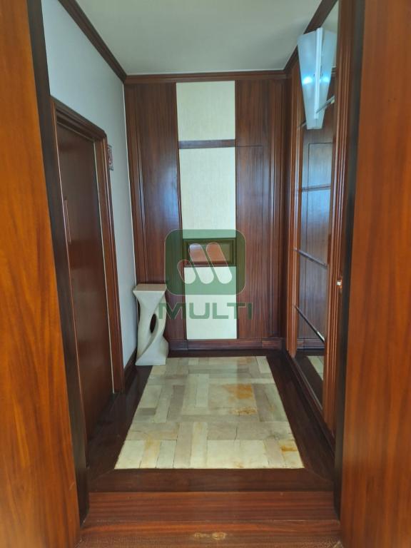 Apartamento à venda com 3 quartos, 317m² - Foto 6