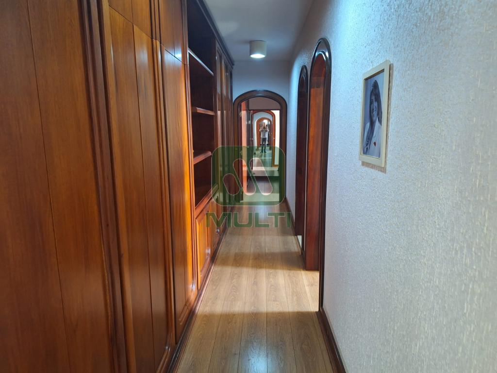 Apartamento à venda com 3 quartos, 317m² - Foto 15