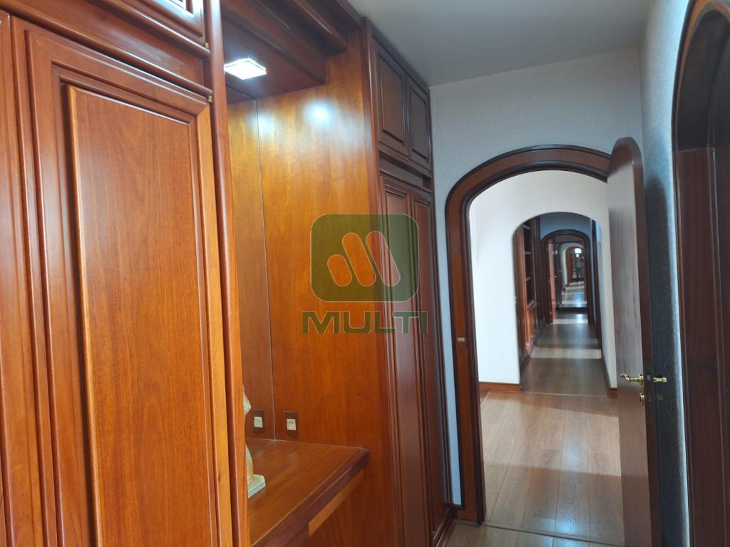 Apartamento à venda com 3 quartos, 317m² - Foto 17