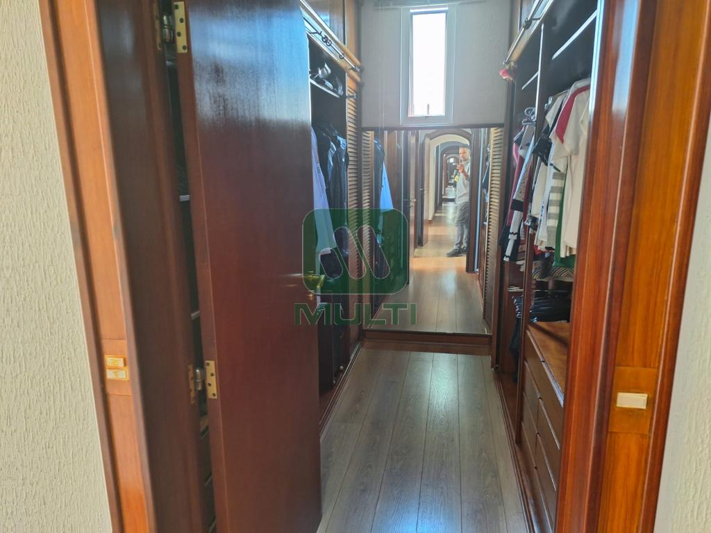 Apartamento à venda com 3 quartos, 317m² - Foto 20