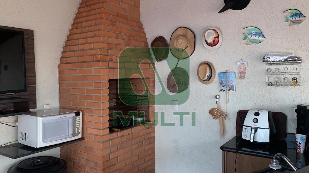 Casa à venda com 4 quartos, 350m² - Foto 6