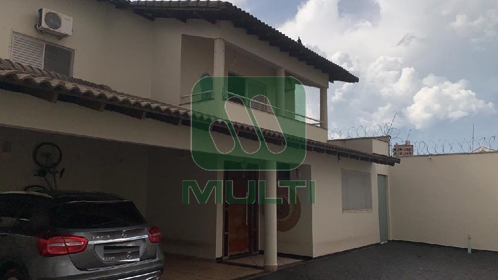 Casa à venda com 4 quartos, 350m² - Foto 8