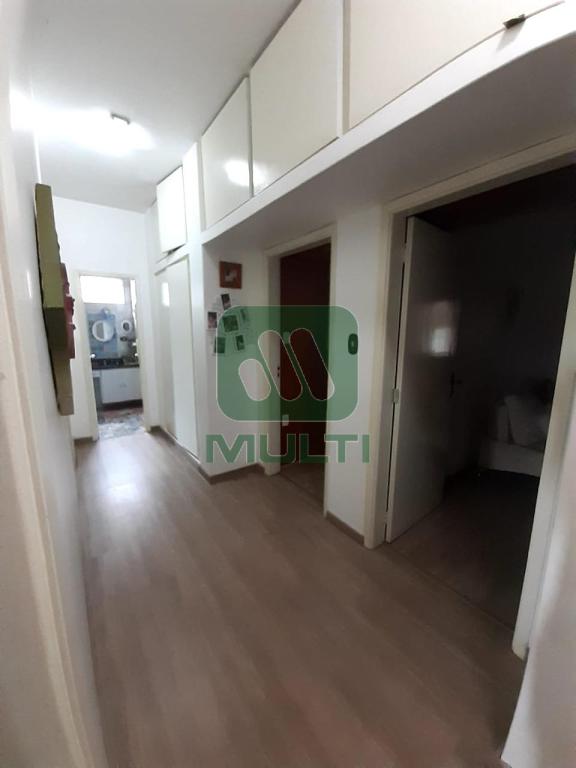 Casa à venda com 4 quartos, 430m² - Foto 19