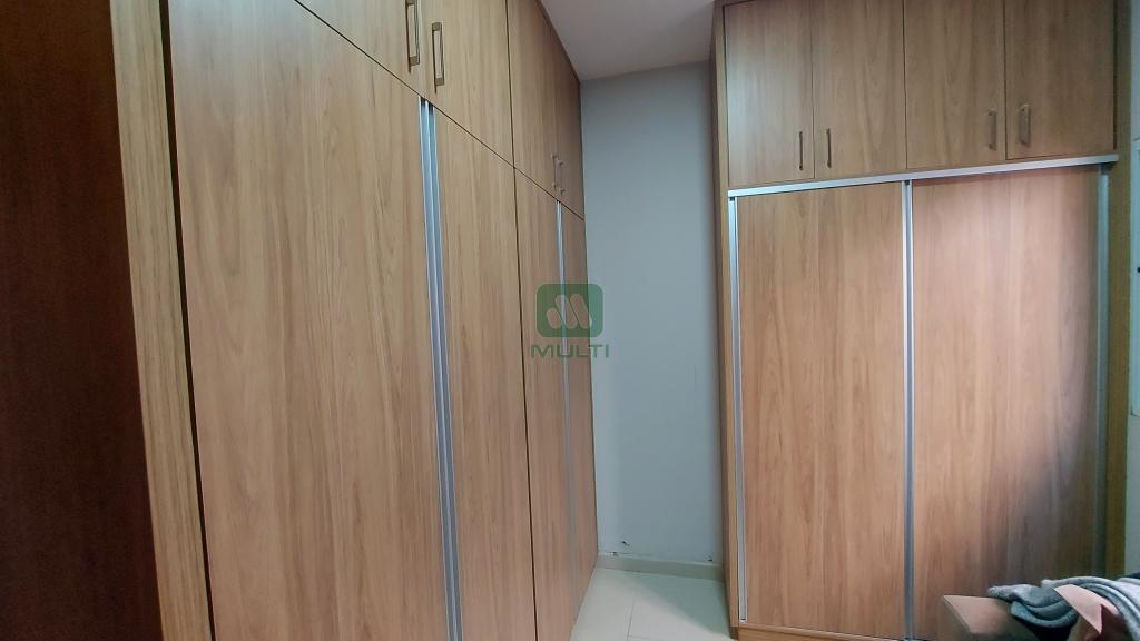 Casa à venda com 3 quartos, 165m² - Foto 8