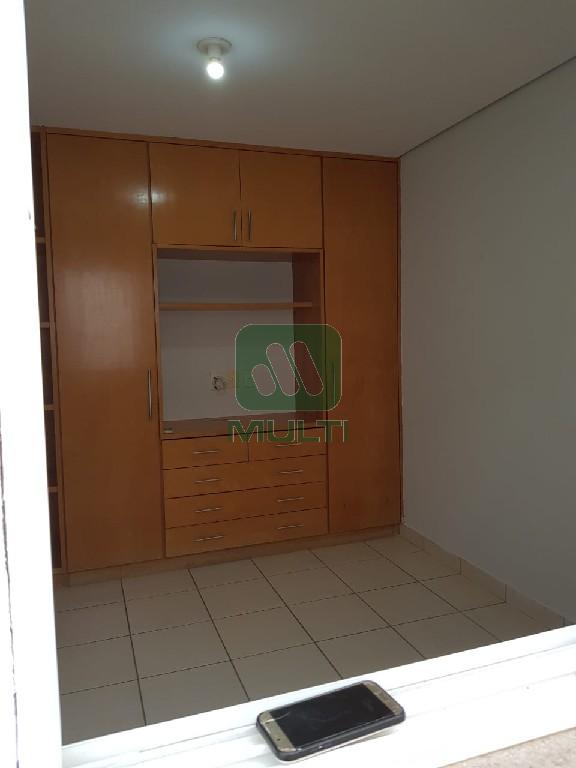 Casa à venda com 3 quartos, 200m² - Foto 6