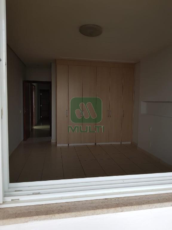 Casa à venda com 3 quartos, 200m² - Foto 8