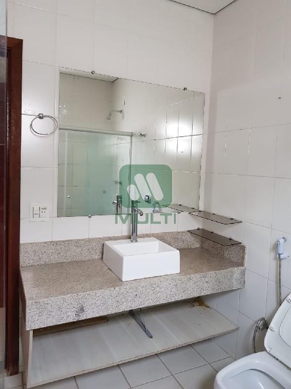 Casa à venda com 3 quartos, 200m² - Foto 20