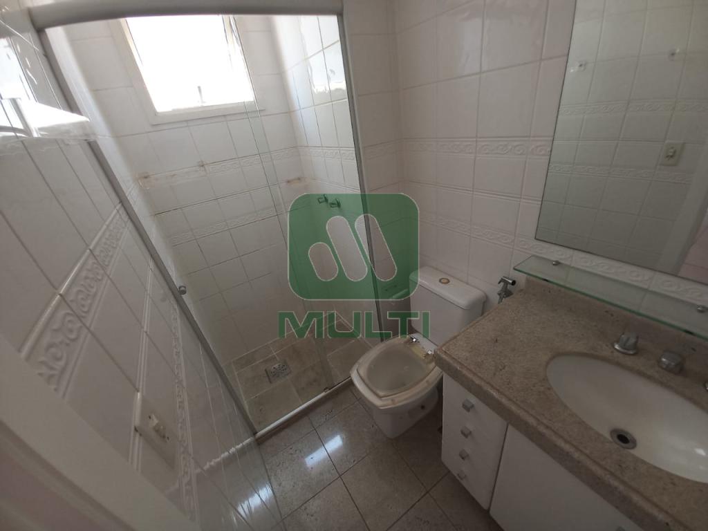 Apartamento à venda com 3 quartos, 180m² - Foto 9