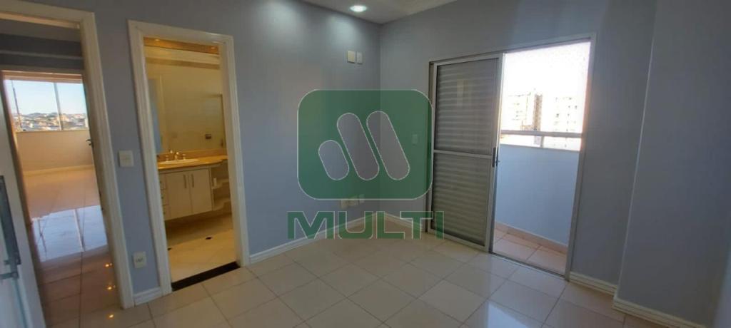 Cobertura à venda com 3 quartos, 220m² - Foto 6