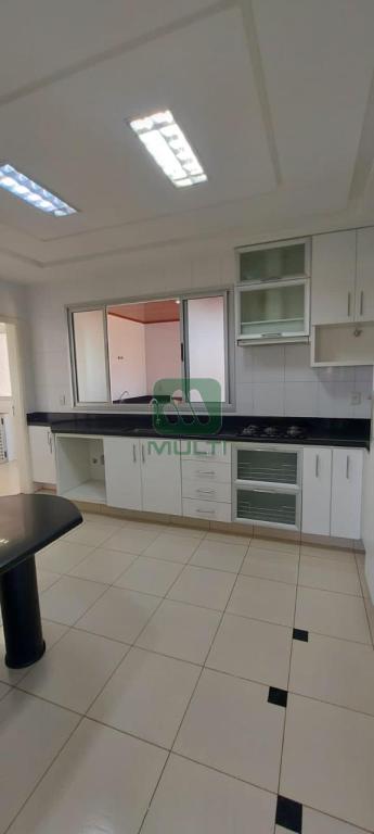 Cobertura à venda com 3 quartos, 220m² - Foto 32