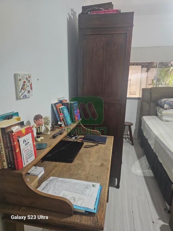 Casa à venda com 3 quartos, 200m² - Foto 12