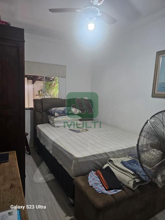 Casa à venda com 3 quartos, 200m² - Foto 14