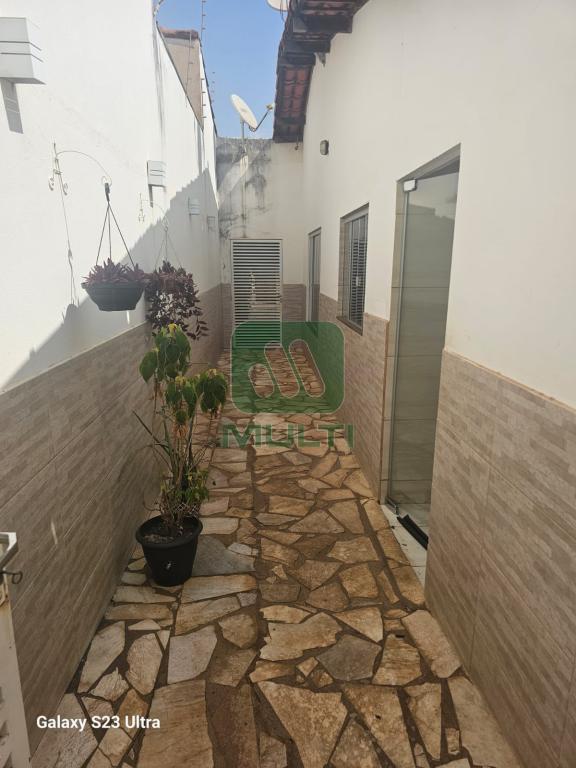 Casa à venda com 3 quartos, 200m² - Foto 27