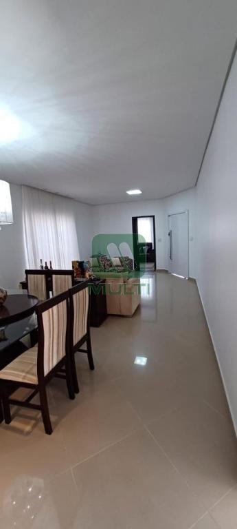 Casa à venda com 4 quartos, 224m² - Foto 8